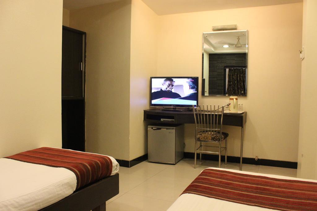 Hotel Fortune Mumbai Ngoại thất bức ảnh