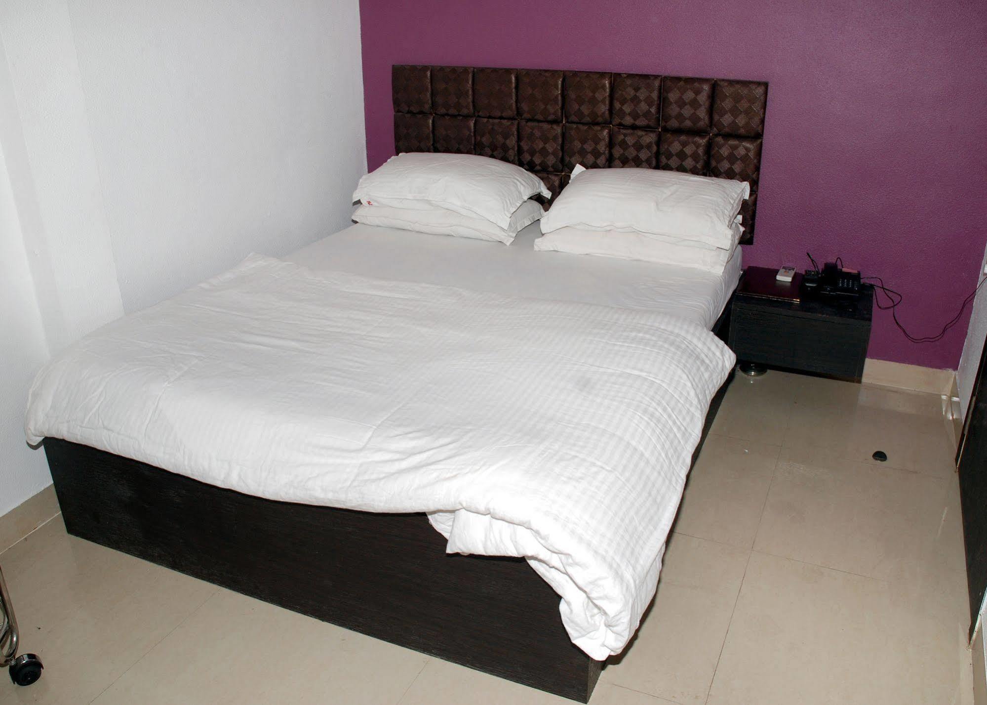 Hotel Fortune Mumbai Ngoại thất bức ảnh